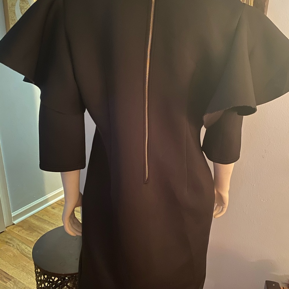 Dress - Picture 10 of 11